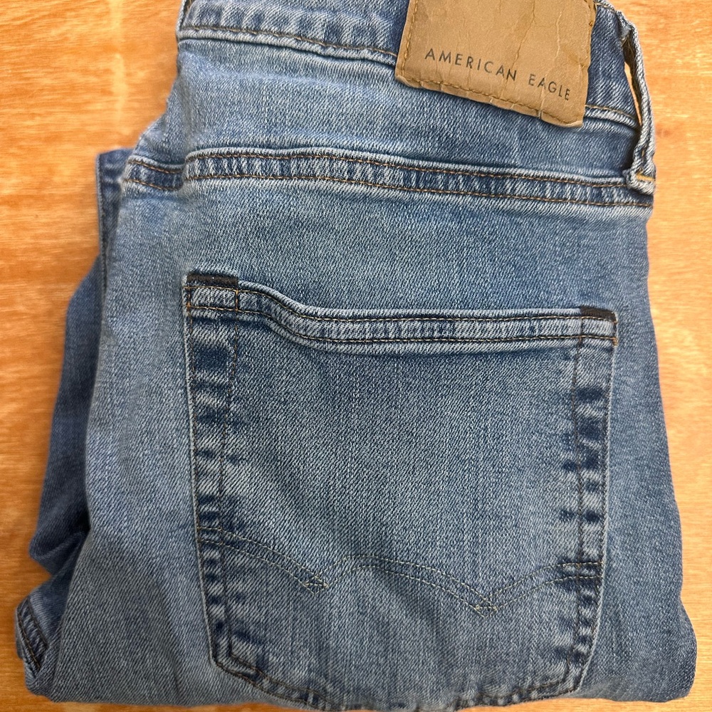American Eagle Outfitters Light Blue Relaxed Fit Denim Jeans